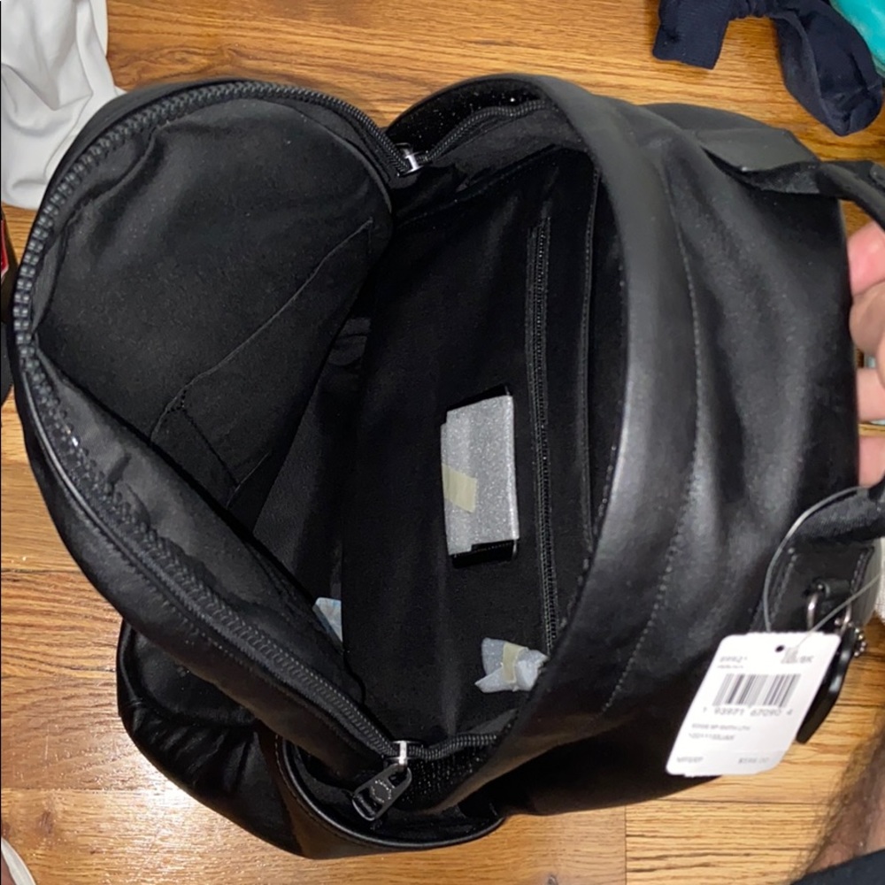 New all black coach backpack - Picture 4 of 5